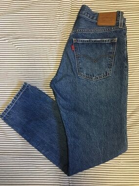 Levi’s Middy Straight